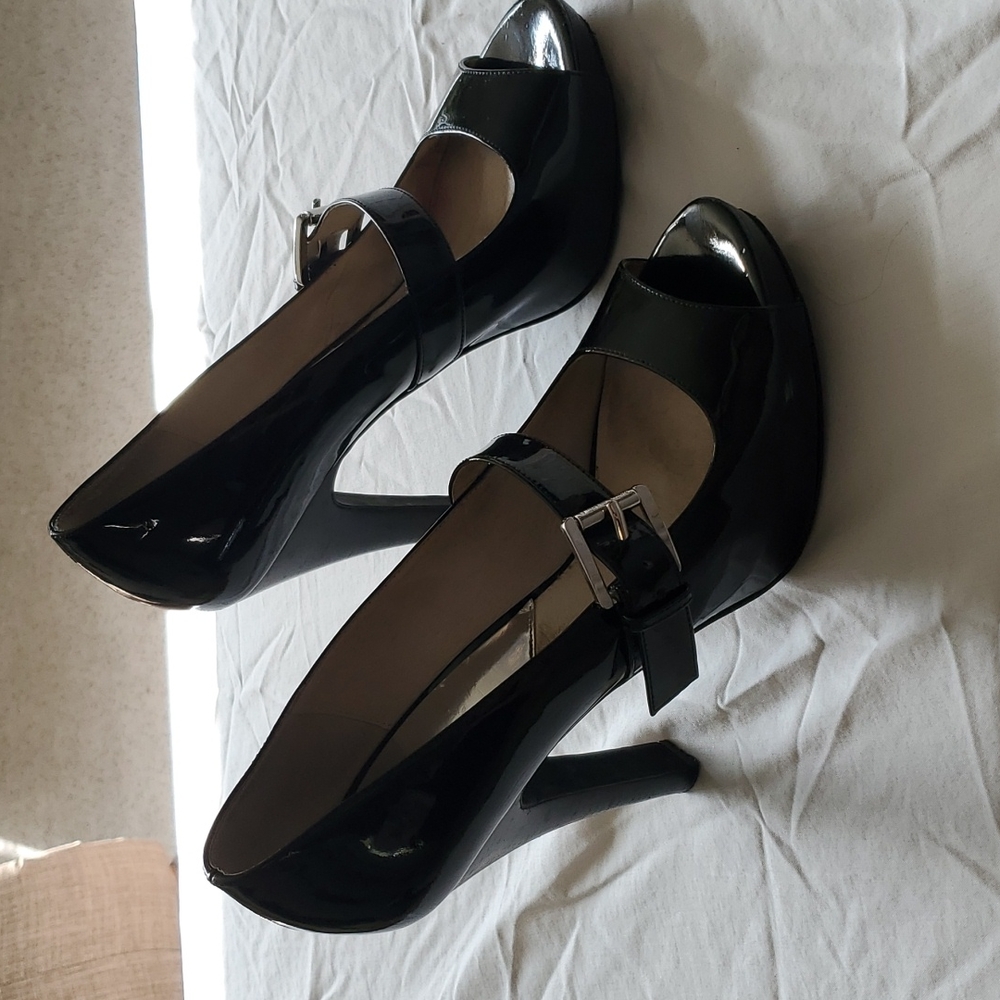 Michael kors black patent high heels pumps silver buckle detailing 10